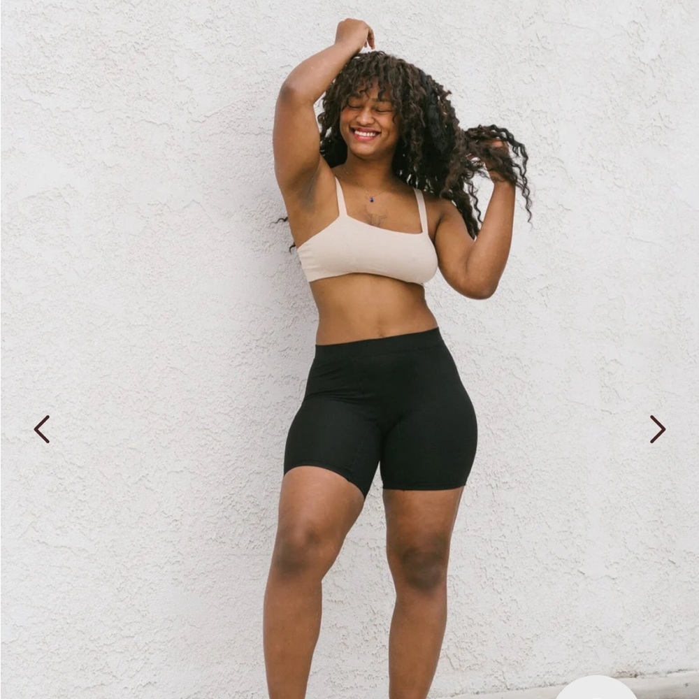 XS huha long boxer black NWT